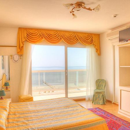 Hotel Panama Lido di Jesolo Bagian luar foto