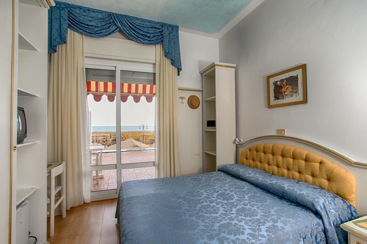 Hotel Panama Lido di Jesolo Bagian luar foto