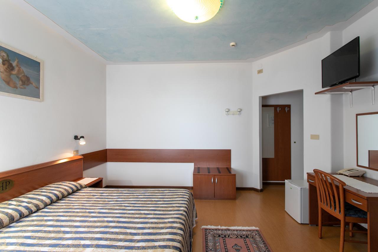 Hotel Panama Lido di Jesolo Bagian luar foto