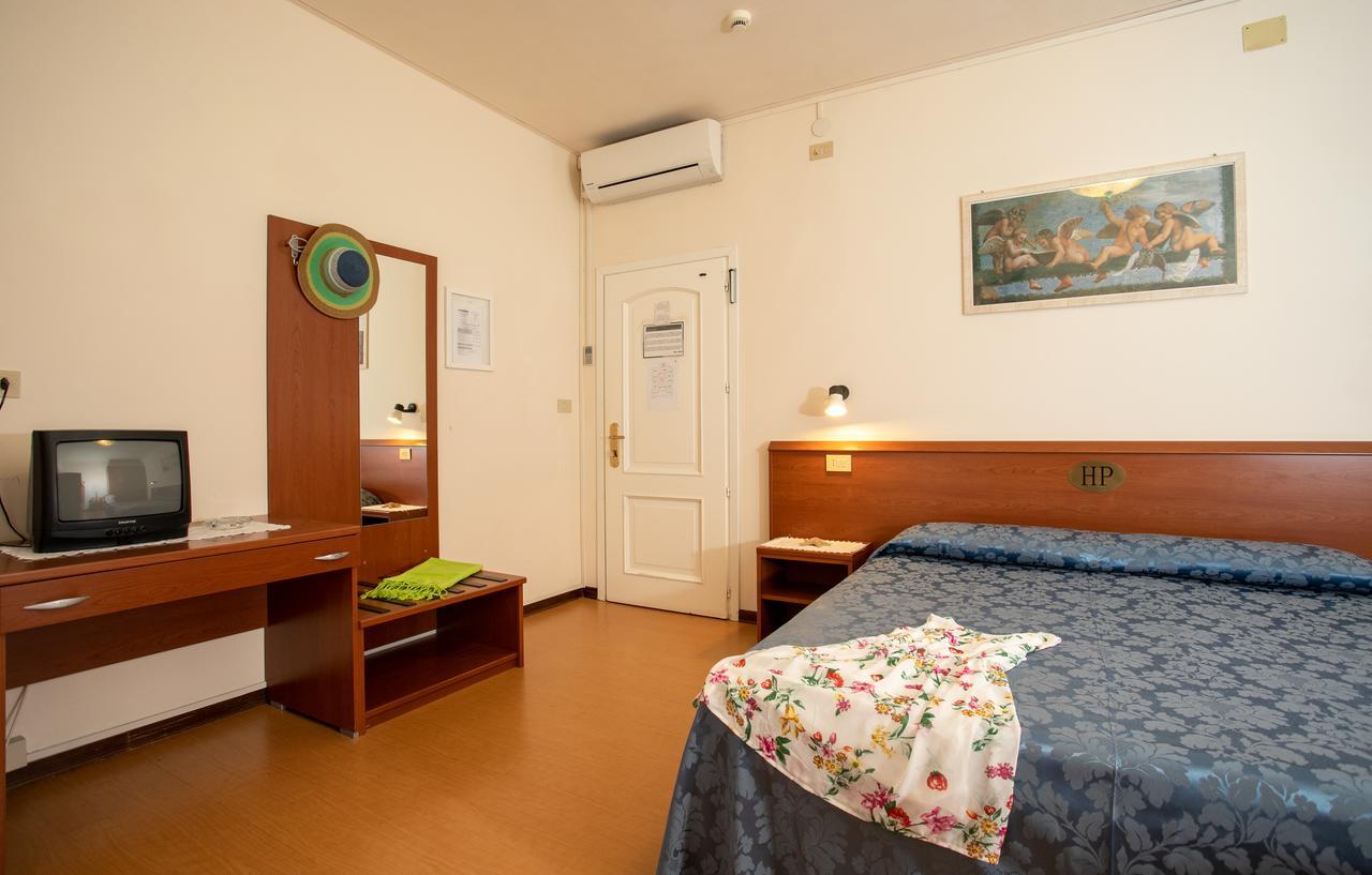 Hotel Panama Lido di Jesolo Bagian luar foto
